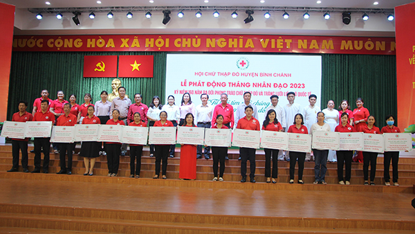 Hội Chữ thập đỏ huyện Bình Chánh hưởng ứng thực hiện Tháng Nhân đạo năm 2023