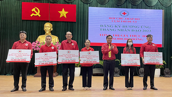 Hội Chữ thập đỏ quận Bình Tân hưởng ứng thực hiện Tháng Nhân đạo năm 2023