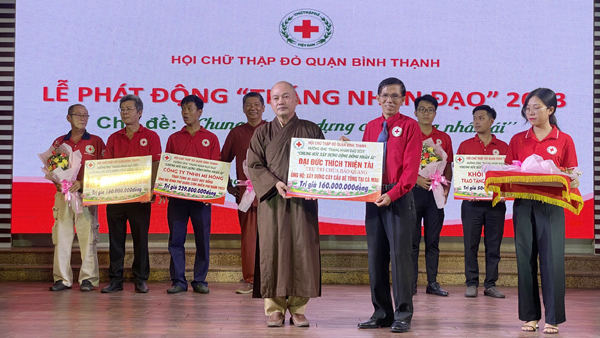 Hội Chữ thập đỏ quận Bình Thạnh hưởng ứng thực hiện Tháng Nhân đạo năm 2023