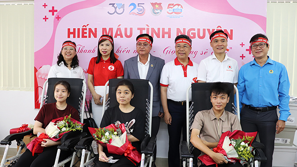 Khai mạc Hành trình đỏ lần thứ XIII