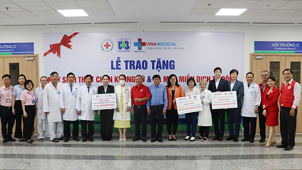 Hỗ trợ trang thiết bị chăm sóc sức khỏe bệnh nhân