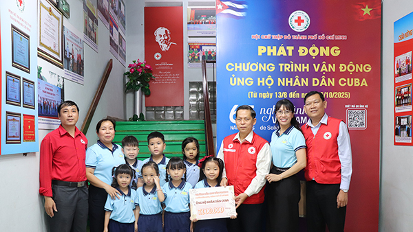 Trường Mầm non Tân Phong 2 ủng hộ nhân dân Cuba