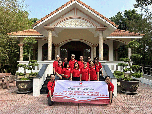 Hội Chữ thập đỏ quận Phú Nhuận về nguồn tại Củ Chi