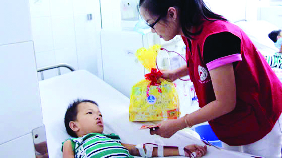 Gương điển hình cán bộ, hội viên, tình nguyện viên sinh năm 1975 (phần 3)