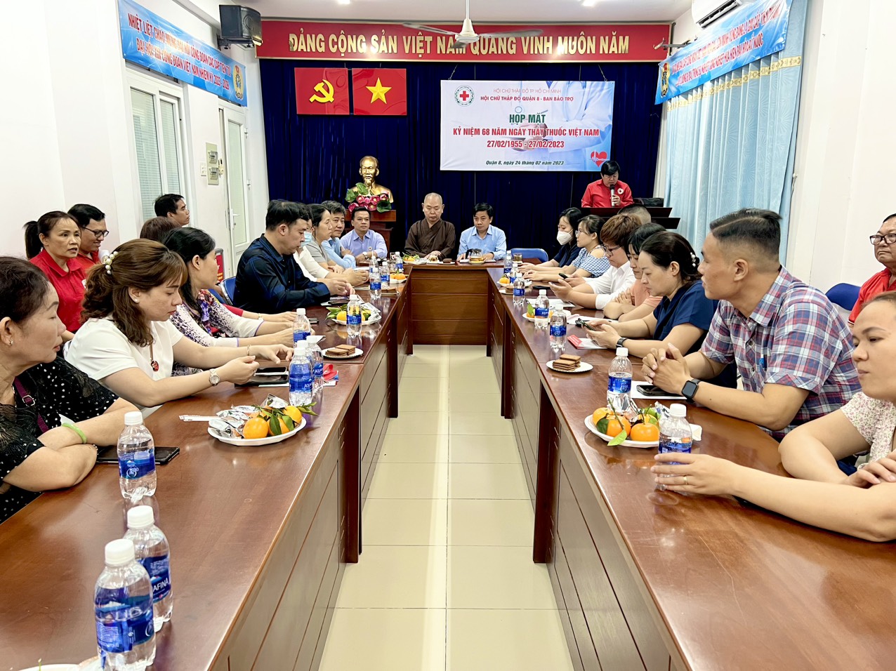 Hội Chữ thập đỏ Quận 8 họp mặt y - bác sĩ tình nguyện tiêu biểu nhân kỷ niệm 68 năm Ngày Thầy thuốc Việt Nam - 27.02