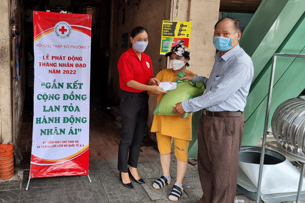 Hội Chữ thập đỏ Phường 7 quận Tân Bình hưởng ứng Tháng Nhân đạo năm 2022