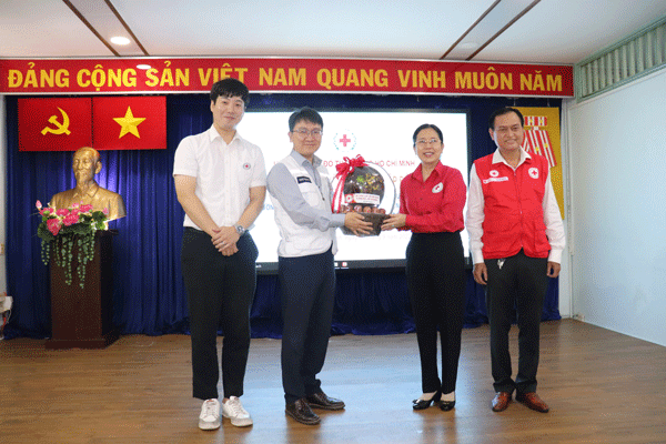 Đoàn đại biểu Hội Chữ thập đỏ Hàn Quốc đến thăm và làm việc tại Thành phố Hồ Chí Minh