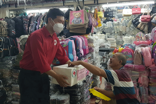 Quận 6: Vận động cứu trợ các tỉnh miền Trung tại các chợ truyền thống