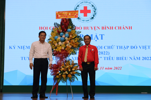Bình Chánh - Họp mặt kỷ niệm 76 năm ngày thành lập Hội Chữ thập đỏ Việt Nam và tuyên dương “Hoa việc thiện” tiêu biểu năm 2022