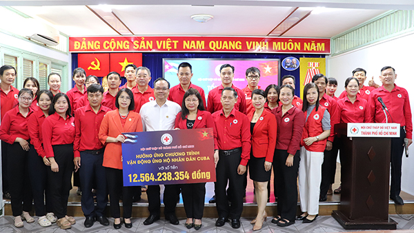 Thắm tình hữu nghị Việt Nam - Cuba