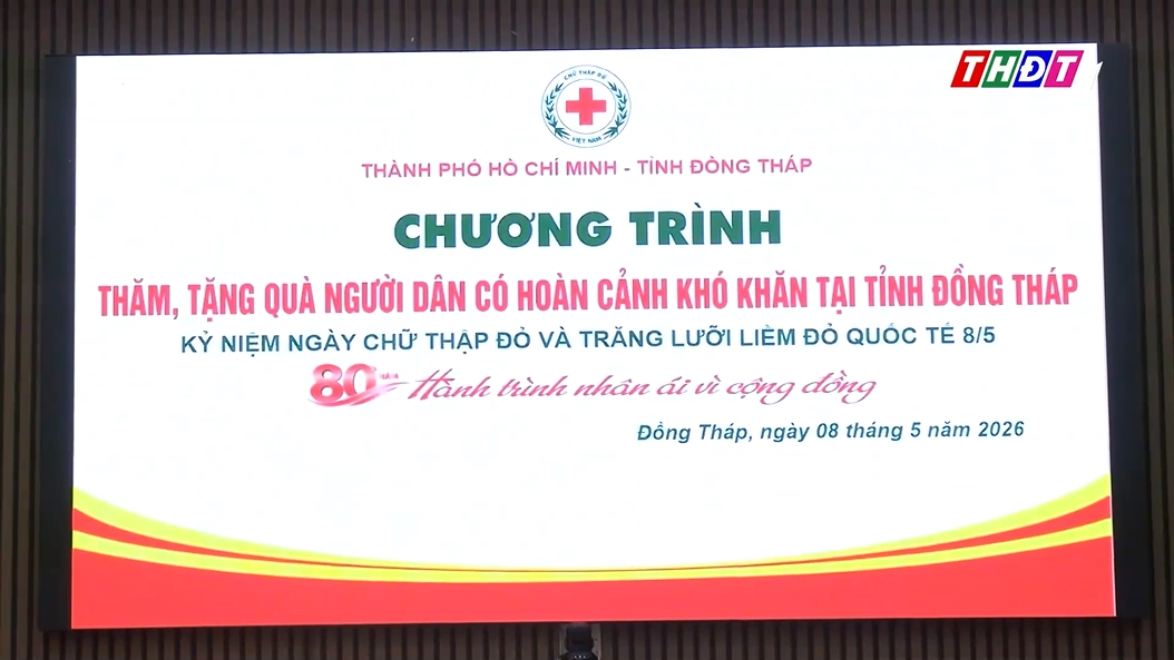 Hội Chữ thập đỏ TP Hồ Chí Minh thăm, tặng quà người dân tỉnh Đồng Tháp